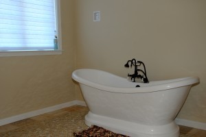 Bathtub In Lake Como Modular Home In NJ